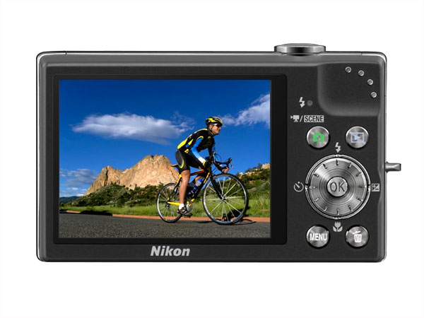Nikon COOLPIX S640 digital camera