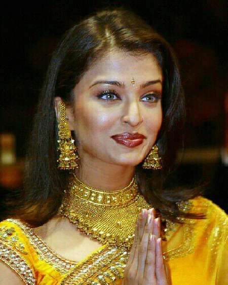 Aishwarya Rai Bachchan In Controversy Again Aishwarya Rai