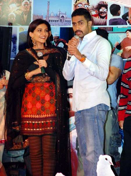 Abhishek Bachchan&Sonam Kapoor